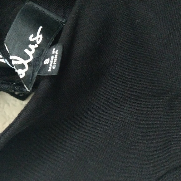 NWT Lulu's Frederica Black Crochet Lace Bodycon Stretch Dress Size Small S - Picture 8 of 9